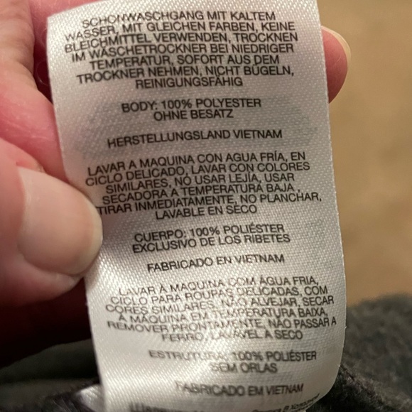 Columbia Zip Front Jacket - Like New - Size Medium - Picture 9 of 10